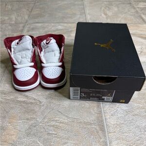 Air Jordan 1 Retro Hi OG Team Red TD Shoe Size 3c Red FD1413-160 NWT